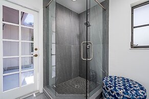 295 Ostego Dr - Gorgeous Bay Front Home 4 Bedroom Home by RedAwning