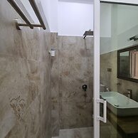 Dhammika Beach Palace