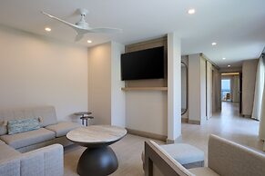 JW Marriott St. Maarten Beach Resort & Spa