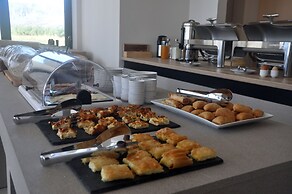 Costa Ionica Mytikas Seaside Hotel