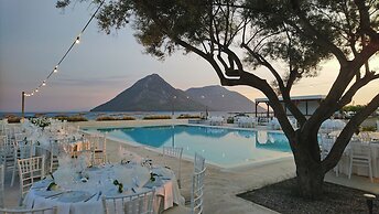 Costa Ionica Mytikas Seaside Hotel