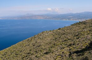 Galani Vacation House