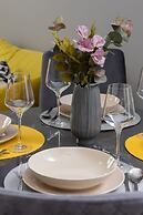 Borsucza Modern Apartment by Renters