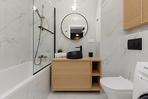 Borsucza Modern Apartment by Renters