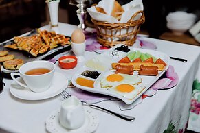 Royal Antique Boutique Hotel