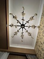 Royal Antique Boutique Hotel