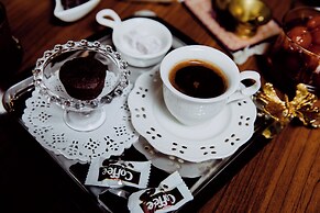 Royal Antique Boutique Hotel