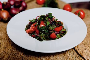 Royal Antique Boutique Hotel