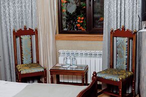 Royal Antique Boutique Hotel