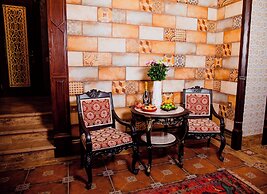 Royal Antique Boutique Hotel