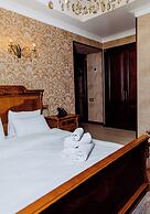 Royal Antique Boutique Hotel