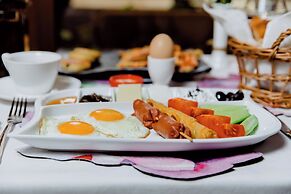 Royal Antique Boutique Hotel