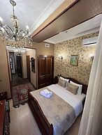 Royal Antique Boutique Hotel