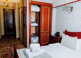 Royal Antique Boutique Hotel