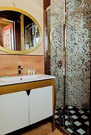 Royal Antique Boutique Hotel