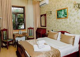 Royal Antique Boutique Hotel