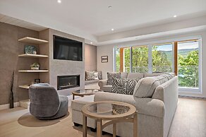 Lago by Tremblant Platinum