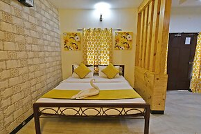 Poppys Olive De Villa