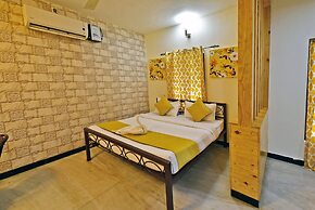 Poppys Olive De Villa