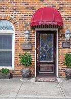 Luxurious Downtown Townhouse