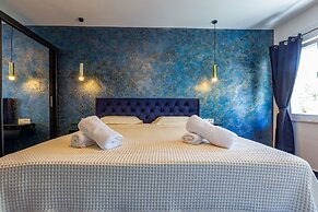 Luxury Hedone Apartment with Private SPA Zone