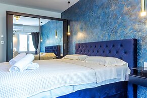 Luxury Hedone Apartment with Private SPA Zone