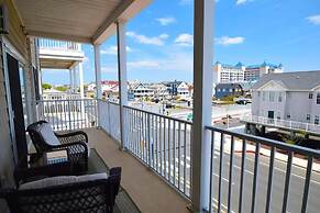 Sea Bright 205 3 Bedroom Condo by RedAwning