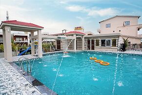 Moon Star Beach Resort