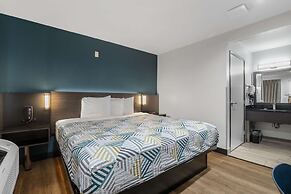 Studio 6 Suites Escondido, CA