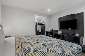Studio 6 Suites Escondido, CA