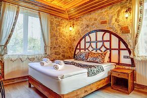 Moonlight  Of Cappadocia