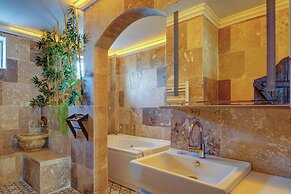 Moonlight  Of Cappadocia