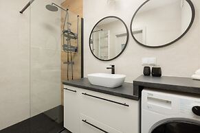 Pet-friendly Spadochroniarzy by Renters