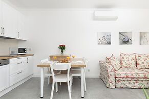 Pet-friendly Spadochroniarzy by Renters