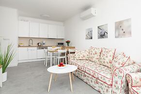 Pet-friendly Spadochroniarzy by Renters