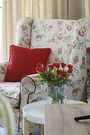 Pet-friendly Spadochroniarzy by Renters