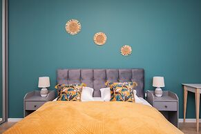 Pet-friendly Spadochroniarzy by Renters