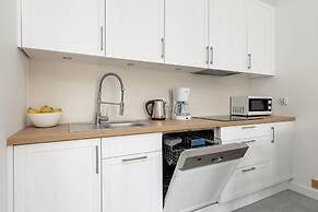 Pet-friendly Spadochroniarzy by Renters