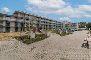 Pet-friendly Spadochroniarzy by Renters