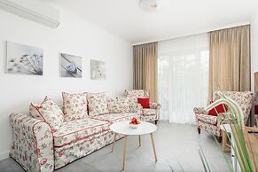 Pet-friendly Spadochroniarzy by Renters