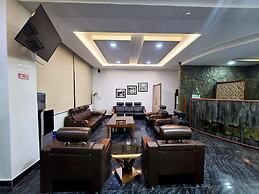 Grand Taj Hotel