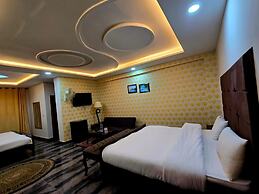 Grand Taj Hotel