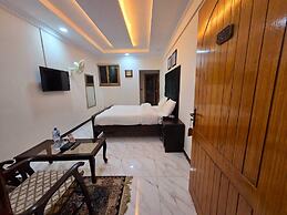 Grand Taj Hotel