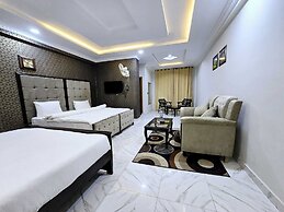 Grand Taj Hotel