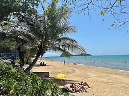 Sweet Creek Cottage, Palm Cove