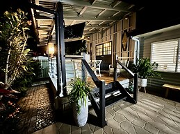 Sweet Creek Cottage, Palm Cove