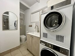 Sweet Creek Cottage, Palm Cove