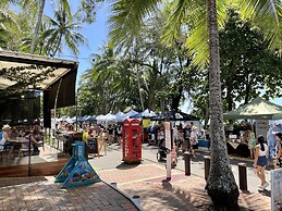 Sweet Creek Cottage, Palm Cove