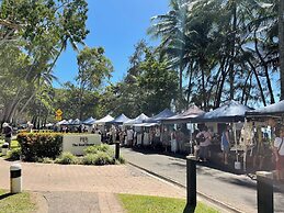 Sweet Creek Cottage, Palm Cove