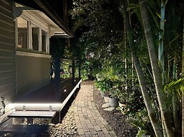 Sweet Creek Cottage, Palm Cove